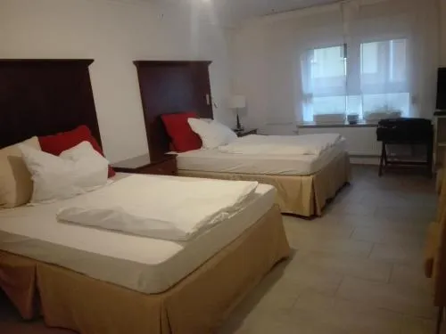 Monteurwohnung mit 2 Schlafzimmern, Küche, Bad in Cottbus, Deutschland