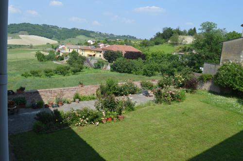 Garden, Casa Vacanze Pirulla in Sala Monferrato