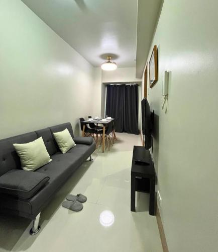 SMDC Good Stays Shore 3 - Unit 1683 Tower 1, Manila