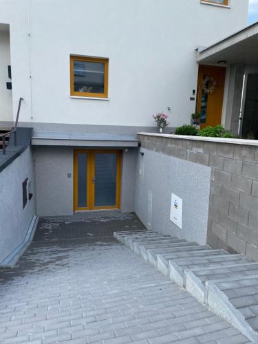 Soukromy pokoj s kuchyni a koupelnou v radovce in Nove Mesto Na Morave