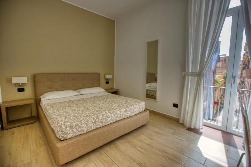 Double Room image 6