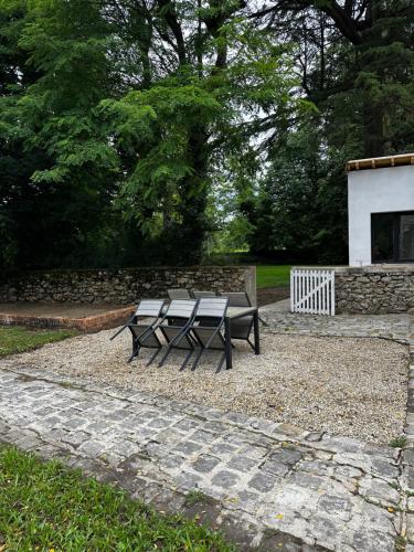 Le Cottage du Domaine in Ле Мее-сюр-Сен