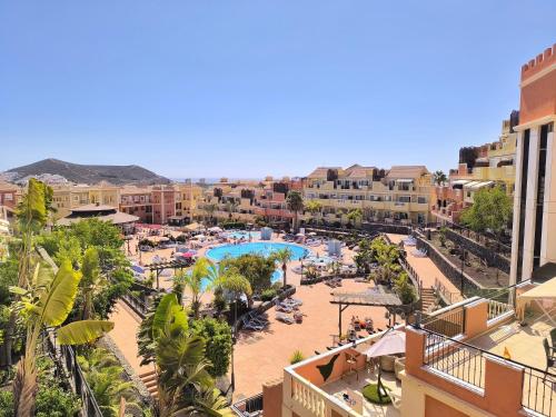 ESTRELLA CANARIA - Los Cristianos, pool, fibre net, tv channels