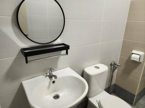 Netflix! Lively City Concept at Mount Austin, JB #14 Netflix! Lively City Concept at Mount Austin, JB #14