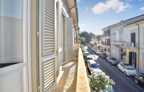 3 Bedroom Cozy Home In Viareggio - image 4