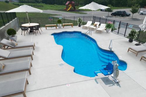 Stonecrest 620, 2Bd Apt I Free Parking I Pool in 新奧爾巴尼(IN)