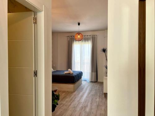 Apartment with Private Rooftop by Easytrip, Malaga
