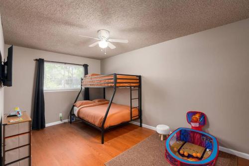 LoneStar FamilyFriendly Bungalow in San Antonio, USA