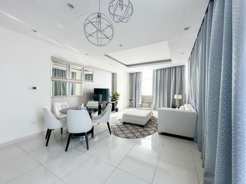 Panoramic Burj Khalifa View Luxury 2BR Penthouse, Дубай (фото 2)