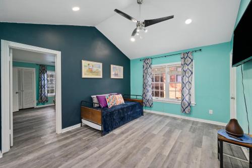 Comfortable 1BR Apt in Central Houston with Free Park near Houston Szépművészeti Múzeum