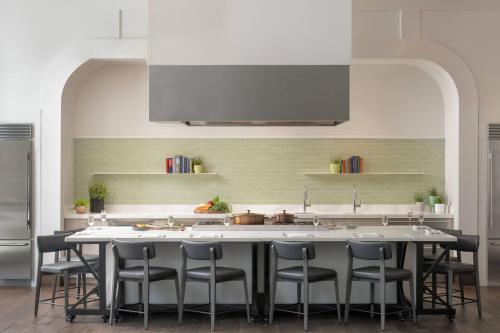 Cocina, Trilith Guesthouse, Fayetteville, GA, A Tribute Portfolio Hotel in Fayetteville (GA)