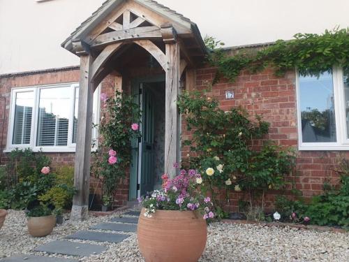 Spacious 4 bed house 10 min from Silverstone in Helmdon