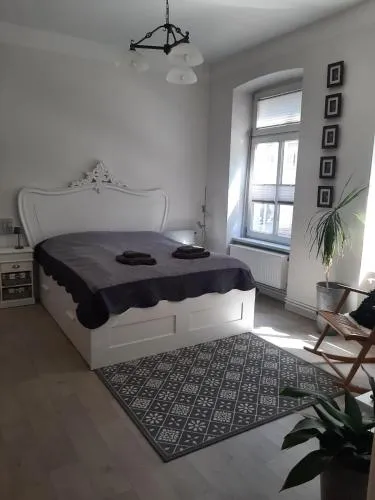 Charmantes, helles City-Apartment - nahe Hafen, Schloss & Altstadt in Schwerin, Deutschland