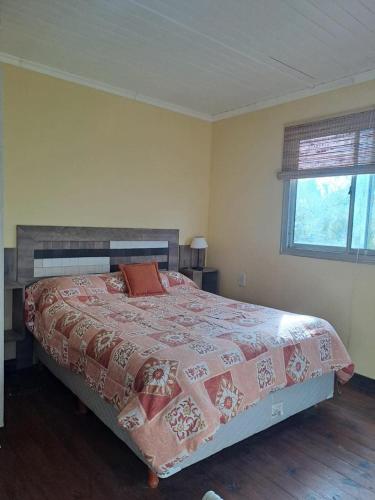 Casa con pileta y vista a la montaña (Casa con pileta y vista a la montana) in 라스 에라스