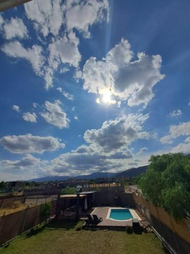 Casa con pileta y vista a la montaña (Casa con pileta y vista a la montana) in 라스 에라스