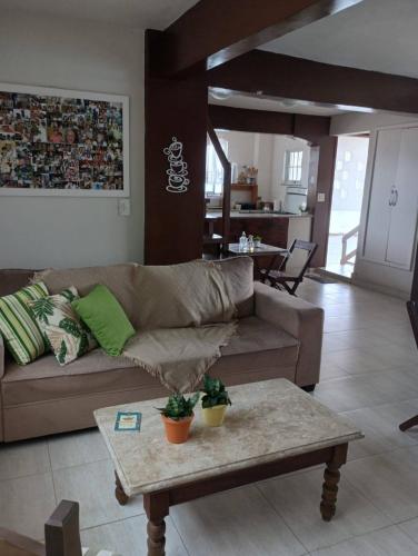 Hostel Guaratiba Casa do Cafe near Grumari Beach