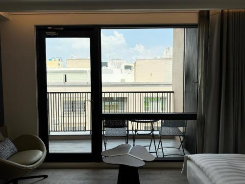 Quadruple Room with Balcony image 1