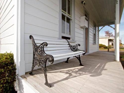 Ride on at Railway Row Historic Cottage, Ohakune (Foto 11)