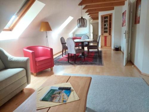 Hotel Restaurant zur Post – Melk, FL