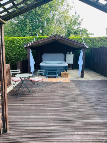 The Burds Nest in Hatch Beauchamp