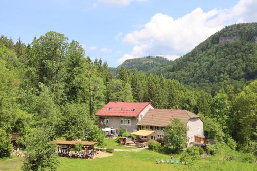 Le Coupet - gîte de groupe premium avec spa gîte à louer Ponthoux