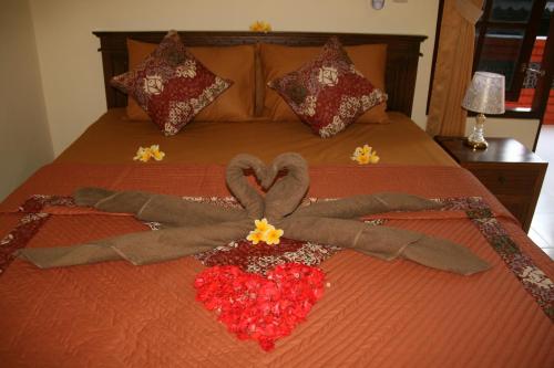 Santun Homestay - Tap to explore photos