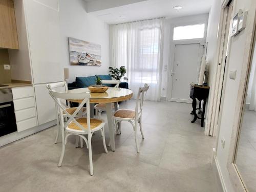 Two-Room Apartment image 3