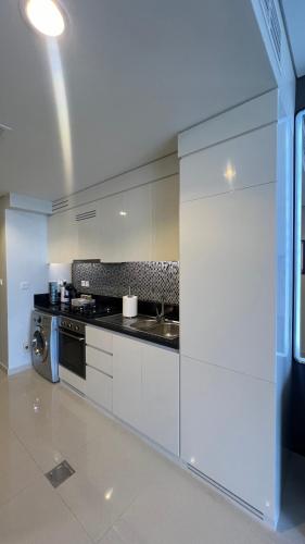 Luxury Studio Apartment in the Best Location, Dubái (foto 9)
