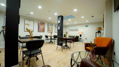 Aparthotel Luz de Gades - Suites Spa Gym - Adults Only - 공용 라운지/TV 시청 구역