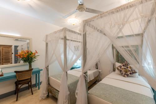 Deluxe Double or Twin Room with Garden View image 6