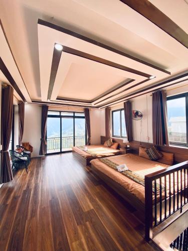 Three-Bedroom Apartment image 10