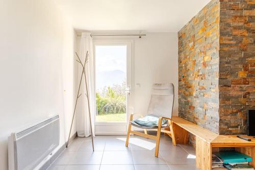 Appart agréable près d'Embrun (Appart agreable pres d'Embrun) in ชาโตว์รูซ์-แอลพ์