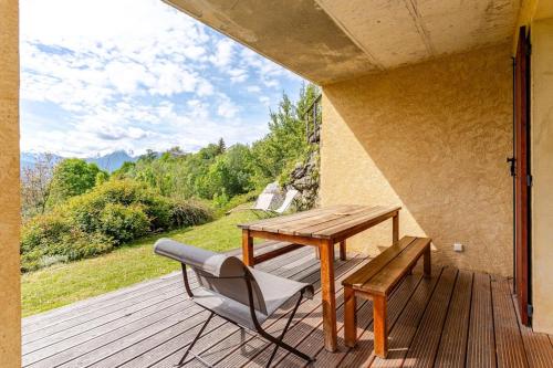 Appart agréable près d'Embrun (Appart agreable pres d'Embrun) in ชาโตว์รูซ์-แอลพ์