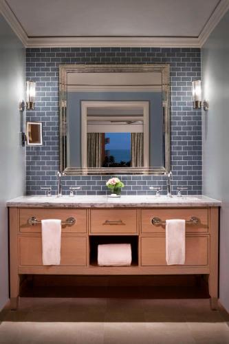 590176205 The Ritz-Carlton Key Biscayne, Miami