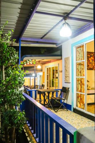 room detail thumbnail 1