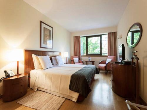 Stay in the Heart of Lisbon-Altis Suites Hotel, Lissabon