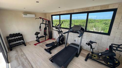 Amethyst - Pool and Gym only 10 min to the Free Beach Club in Tulum, Mexico