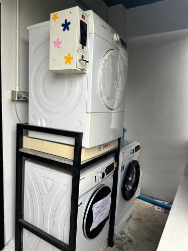 New Warm Light Hostel