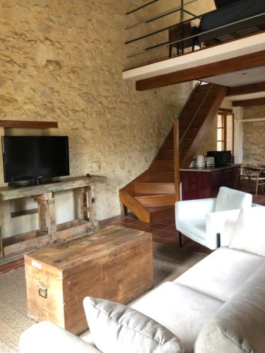 Charmante Maison de Village au Cœur Historique de Laurac gîte à louer Laurac