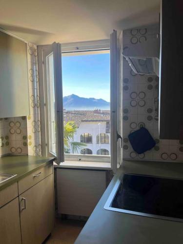 Sunny apartment in Lugano in Castagnola