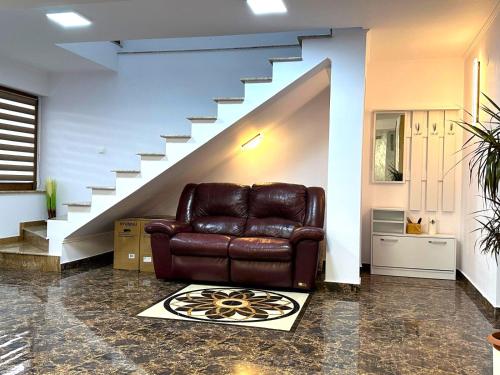 Chris Mountain Retreat Chris Mountain Retreat