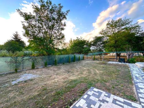 Chris Mountain Retreat Chris Mountain Retreat