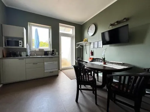 Comfort Apartment - mit 4 Betten in Raubach, Deutschland