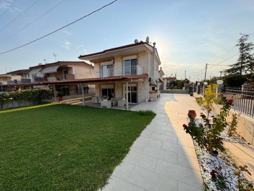 Samaras Villa