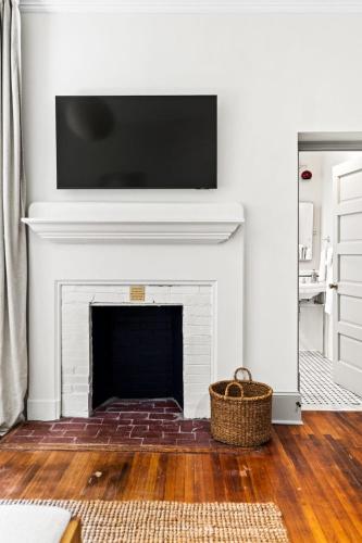 Suite 3C at Maison Dupont a Dupont Circle Inn in Washington, USA