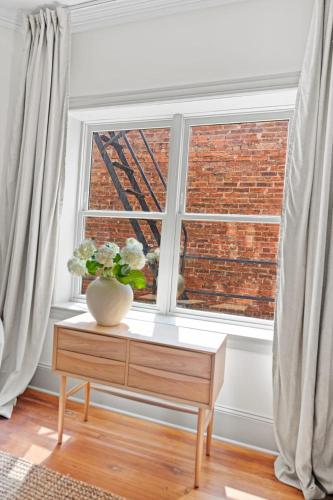 Suite 3C at Maison Dupont a Dupont Circle Inn in Washington, USA