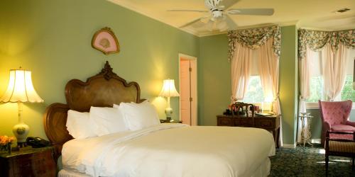 The Sanford House Inn & Spa in Arlington, USA