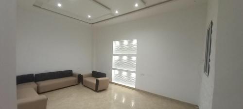 Villa avec piscine in Korba