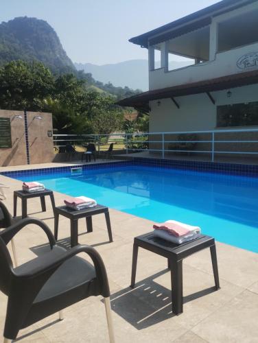 Pousada Cantinho do Sossego Paraty tem Piscina com Vista pra Montanha, Salao de Jogos, Cafe da Manha - 수영장