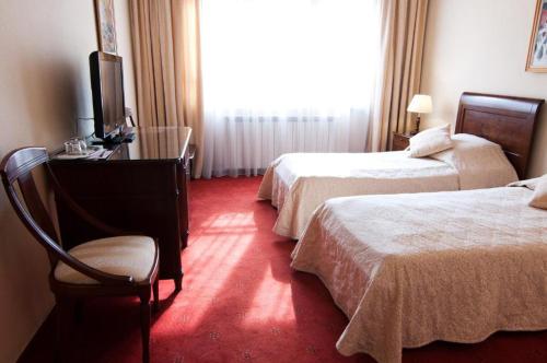 The Elite - Oradea's Legendary Hotel Room Type - Twin Room 4*